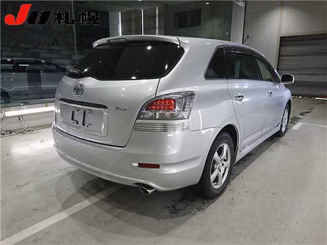 TOYOTA MARK X ZIO