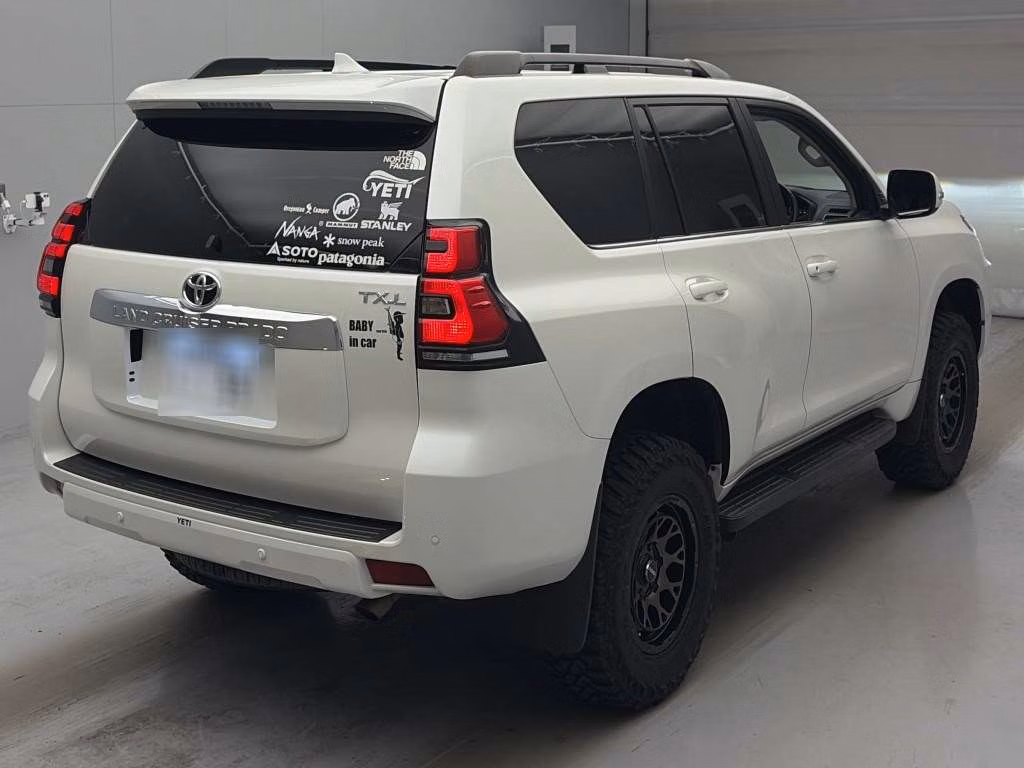 TOYOTA LAND CRUISER PRADO