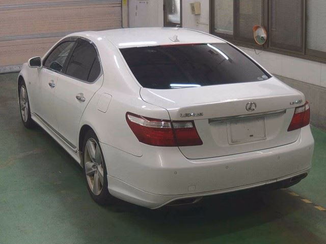 LEXUS LS460