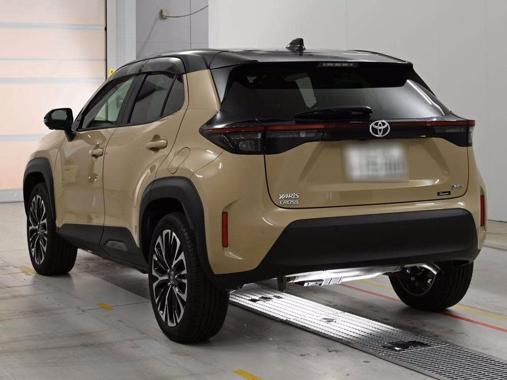 TOYOTA YARIS CROSS