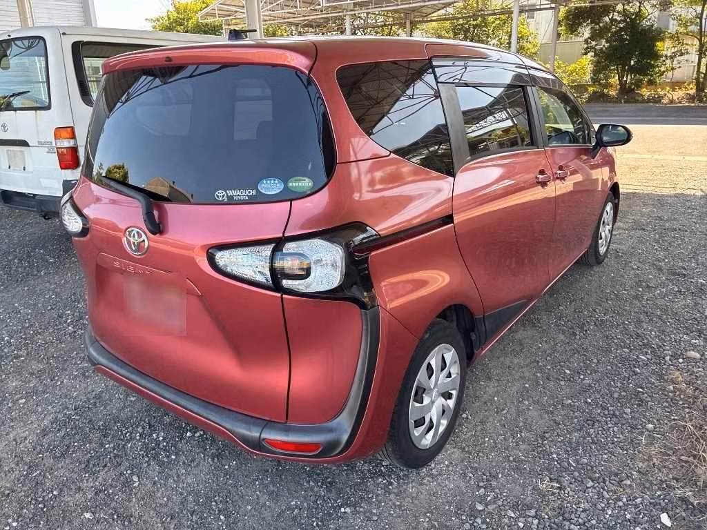 TOYOTA SIENTA