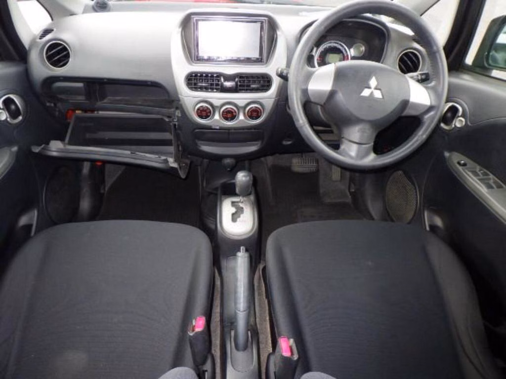 MITSUBISHI I