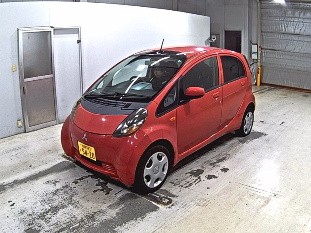 MITSUBISHI I