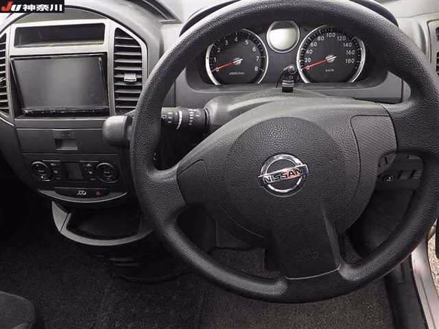 NISSAN LAFESTA
