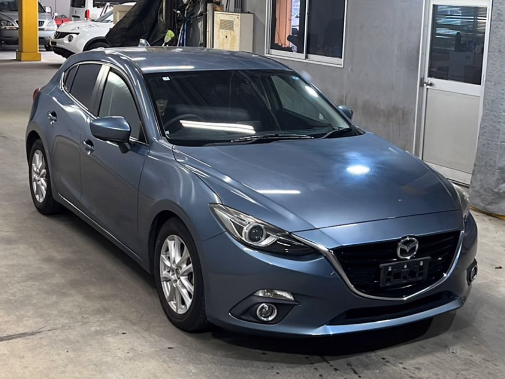 MAZDA AXELA