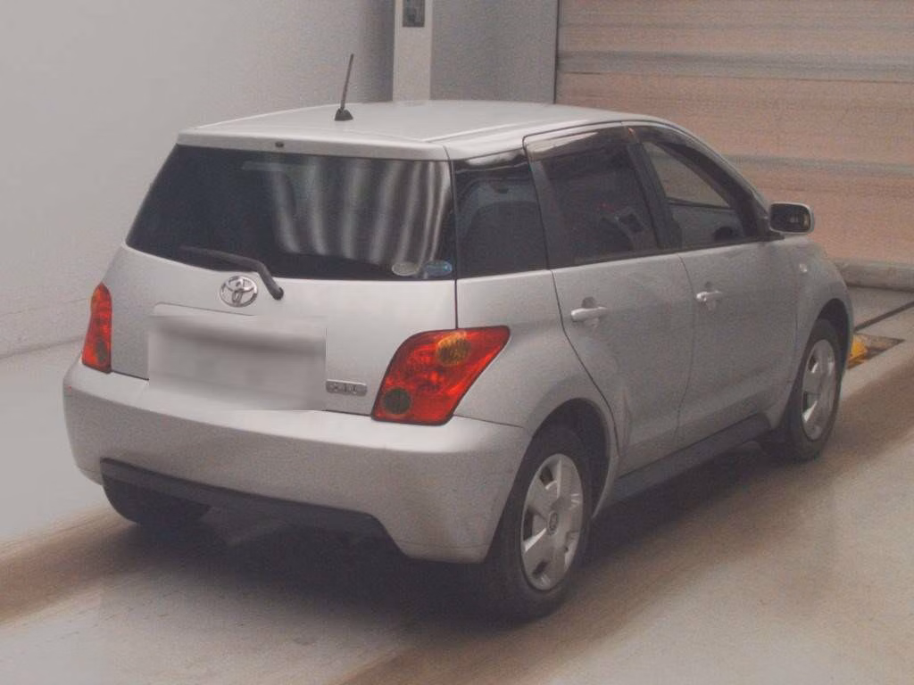 TOYOTA IST