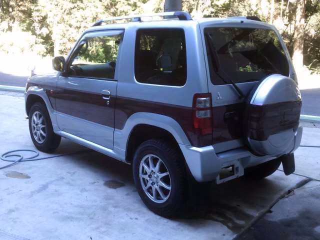 MITSUBISHI PAJERO MINI