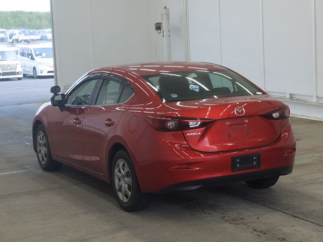 MAZDA AXELA