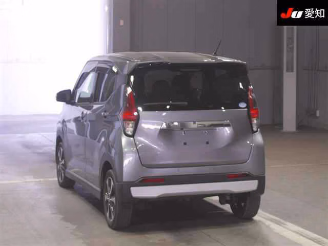 MITSUBISHI EK X