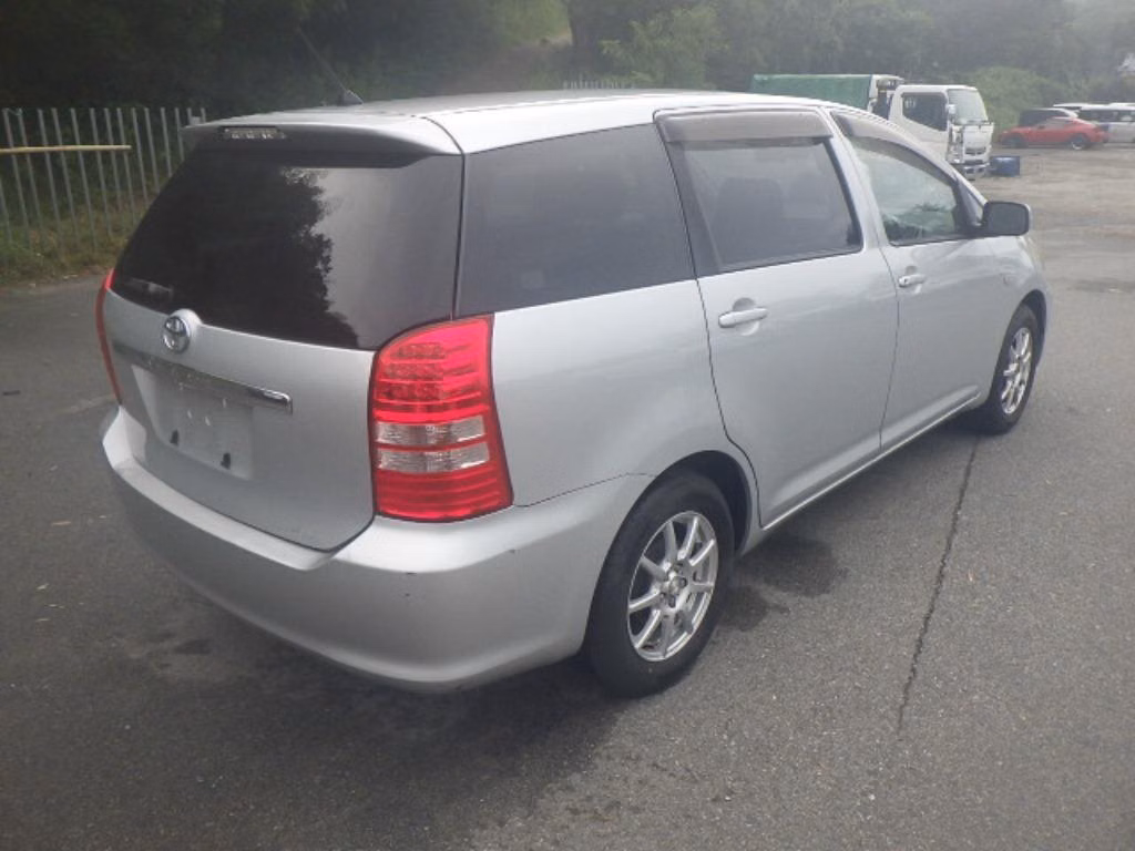 TOYOTA WISH