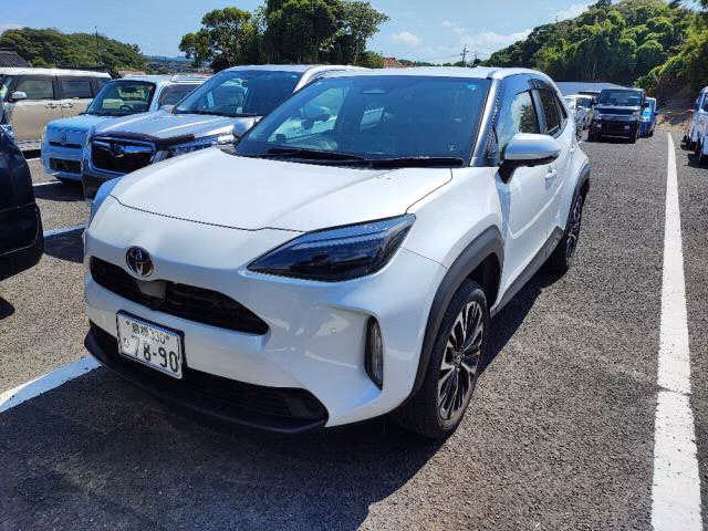 TOYOTA YARIS CROSS