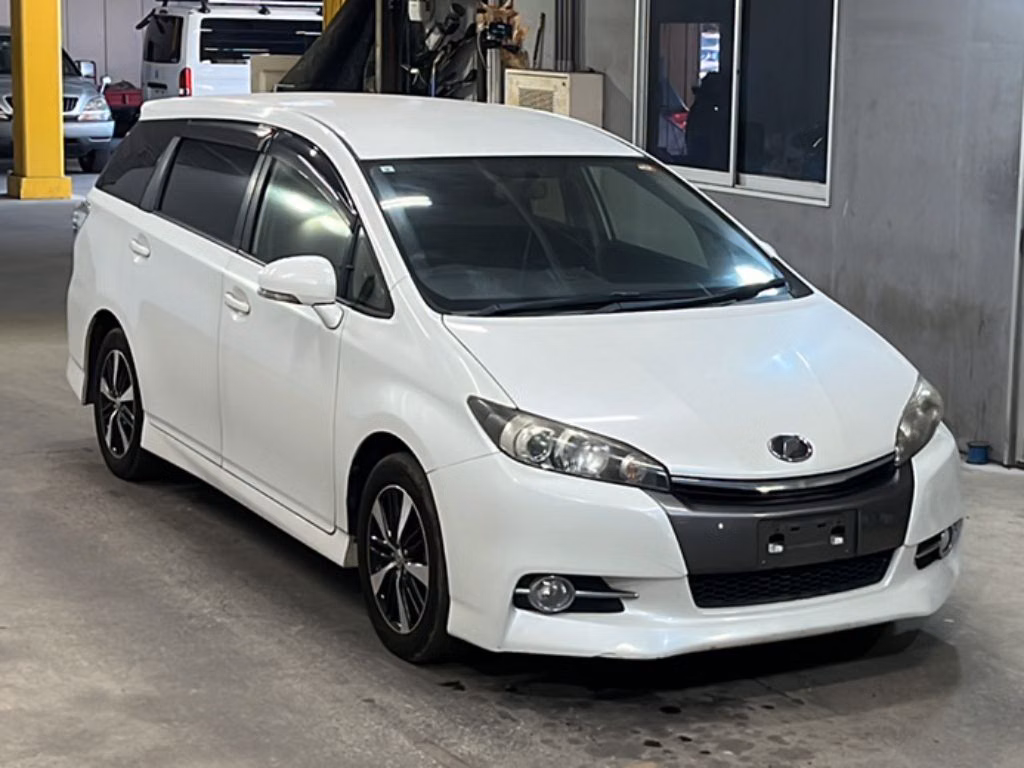 TOYOTA WISH