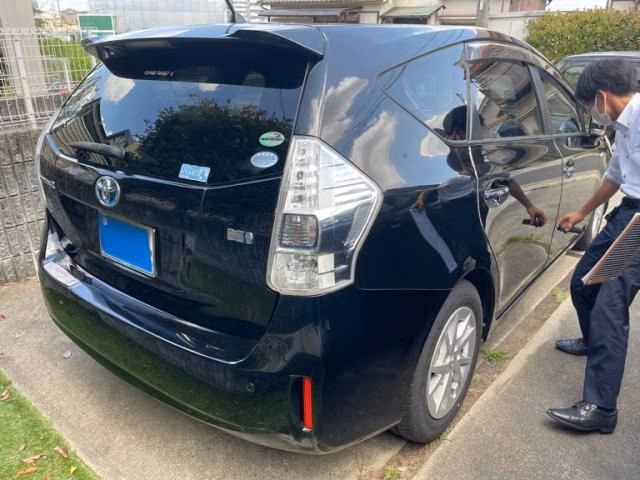 TOYOTA PRIUS ALPHA