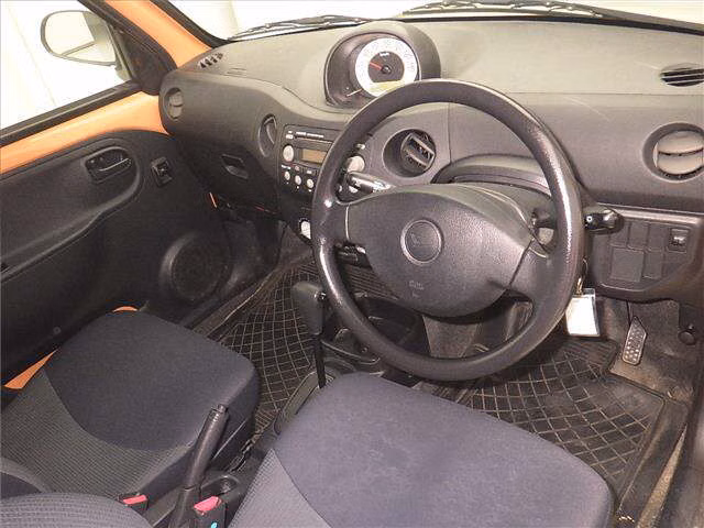 DAIHATSU ESSE
