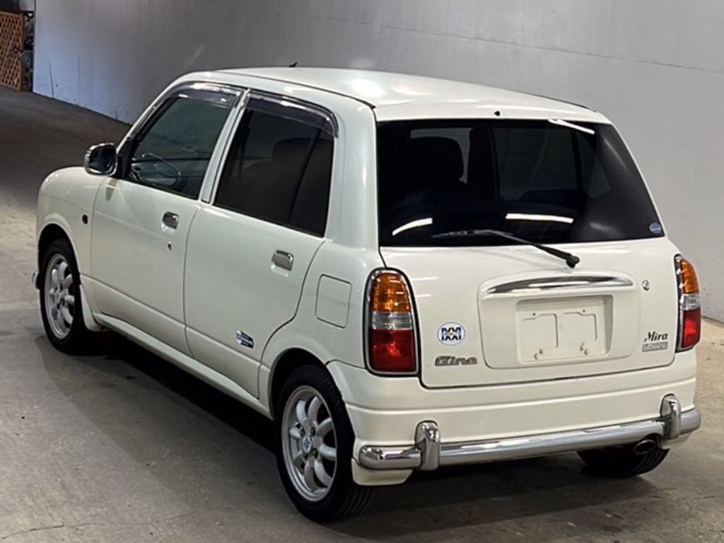DAIHATSU MIRA GINO