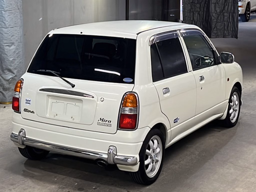 DAIHATSU MIRA GINO