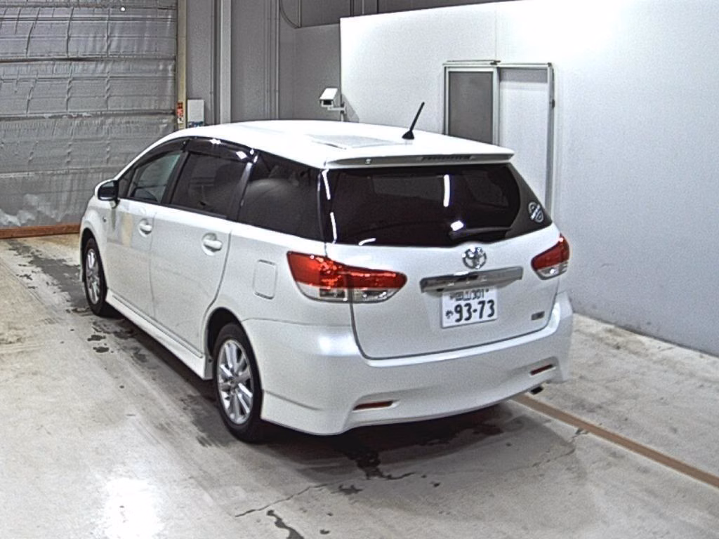 TOYOTA WISH