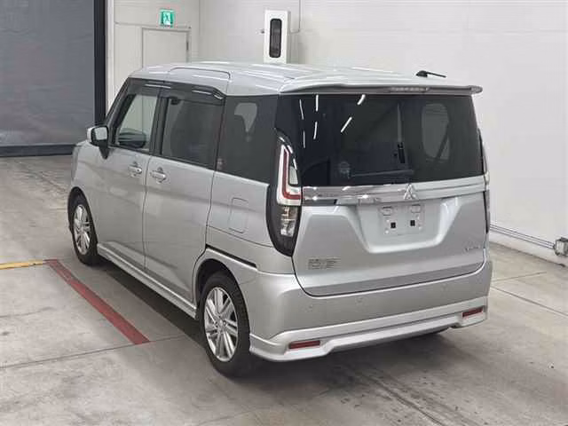 MITSUBISHI DELICA D:2