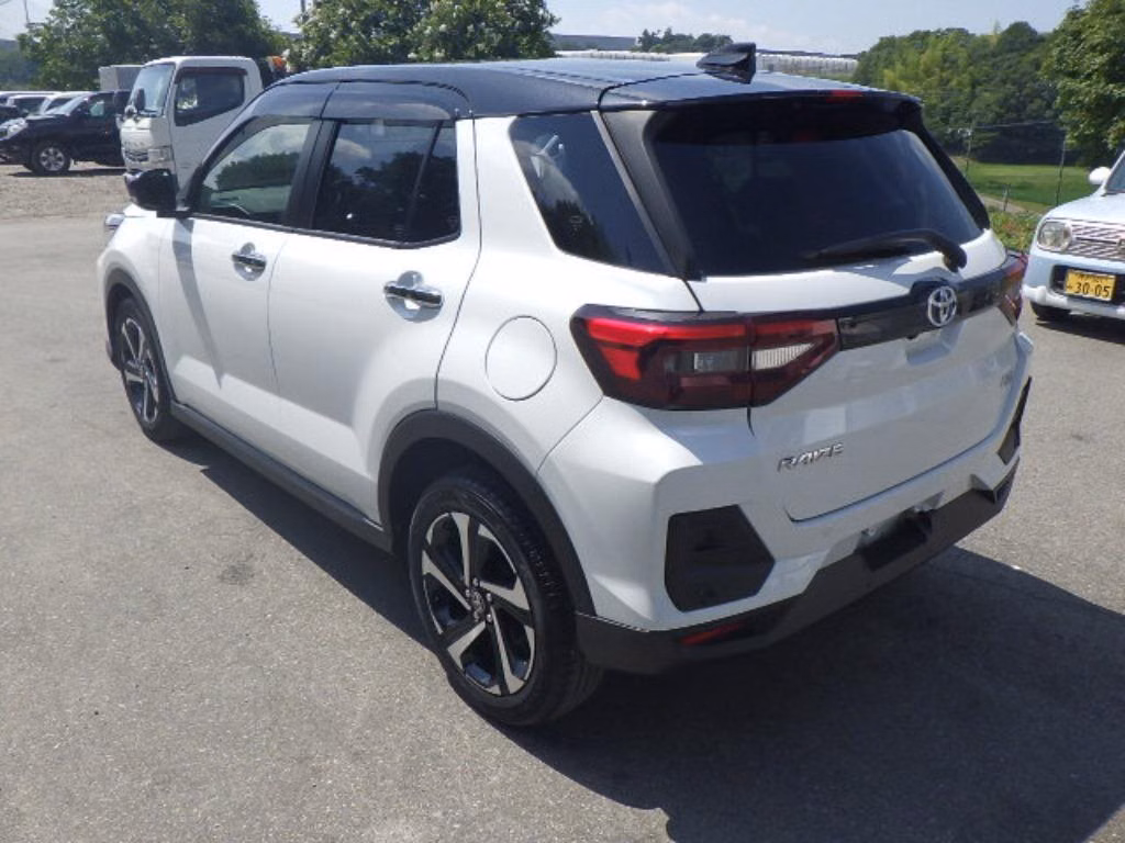 TOYOTA RAIZE