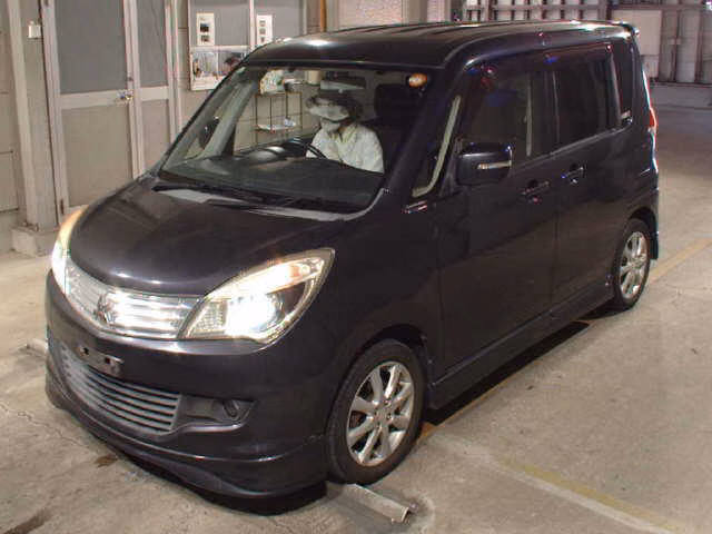 MITSUBISHI DELICA D:2
