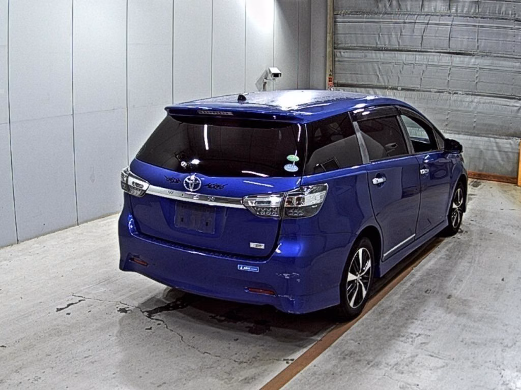 TOYOTA WISH
