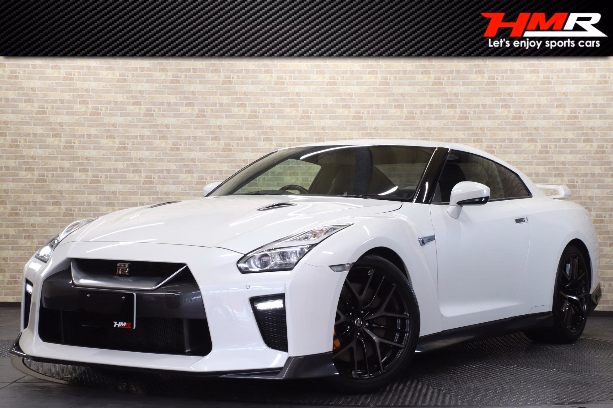 Nissan GT-R