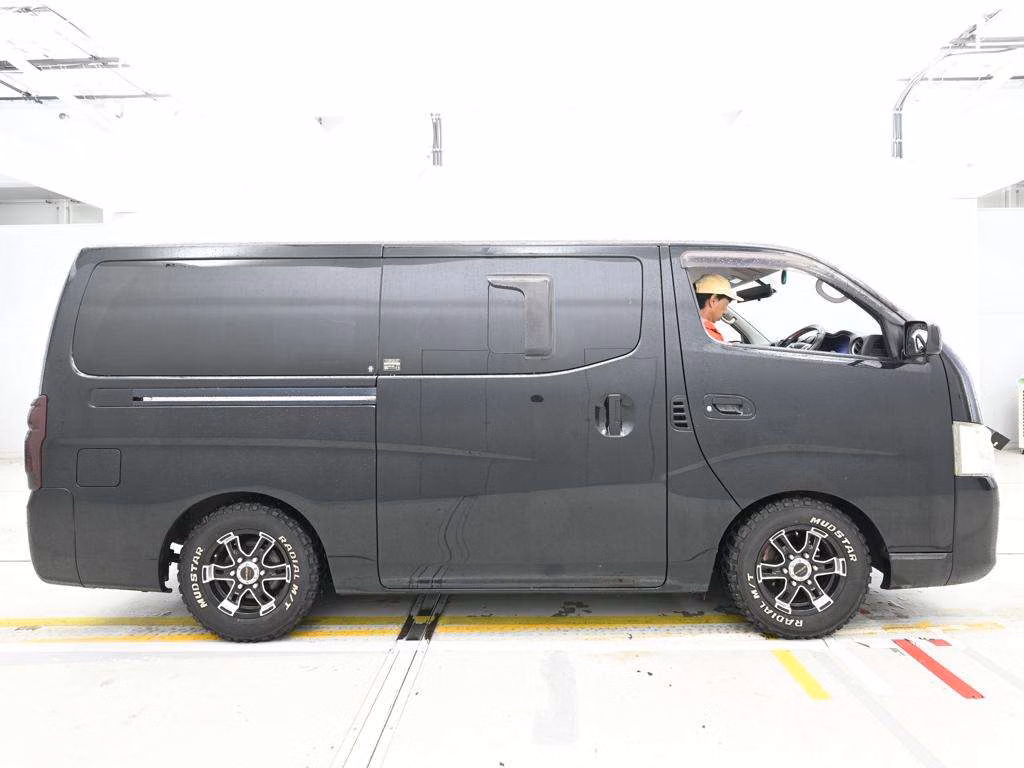 NISSAN NV350 CARAVAN