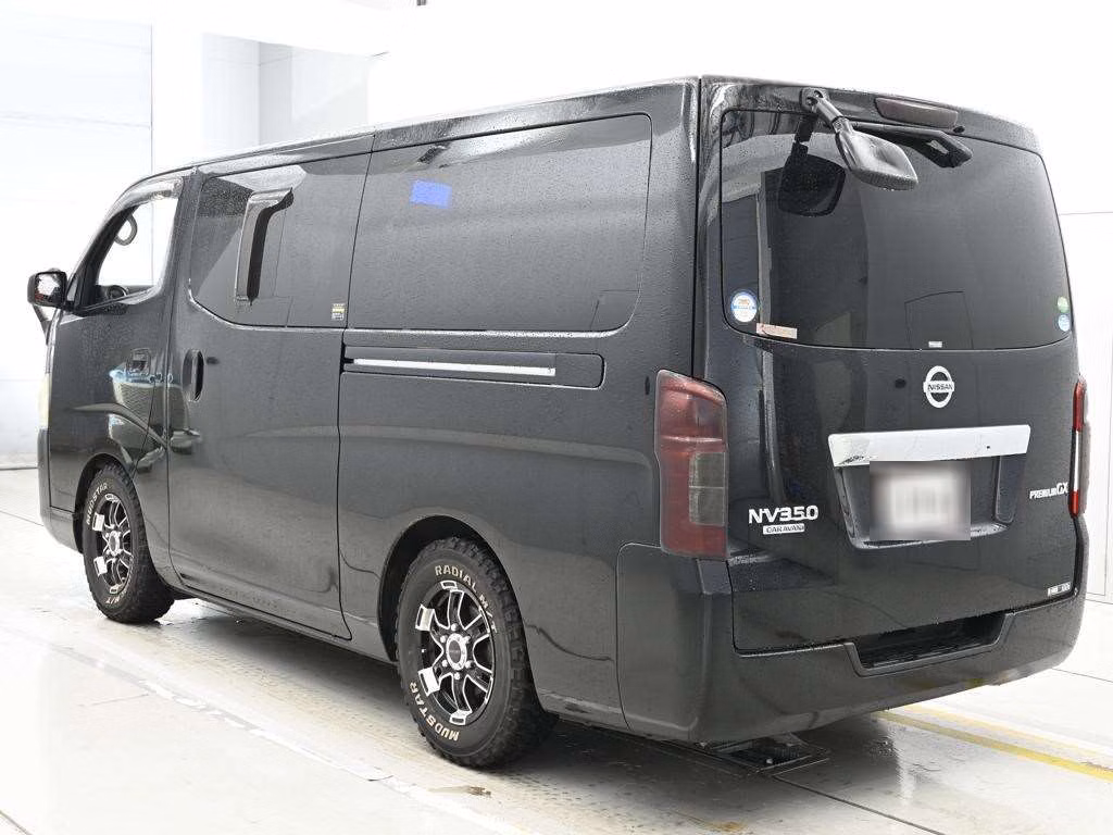 NISSAN NV350 CARAVAN