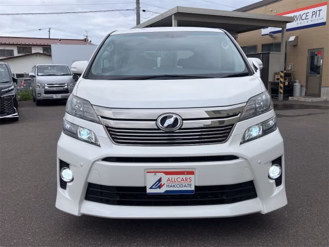TOYOTA VELLFIRE