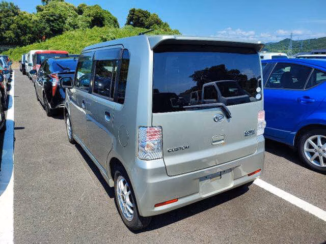 DAIHATSU MOVE CONTE