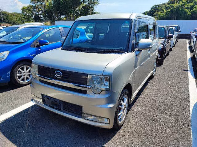 DAIHATSU MOVE CONTE