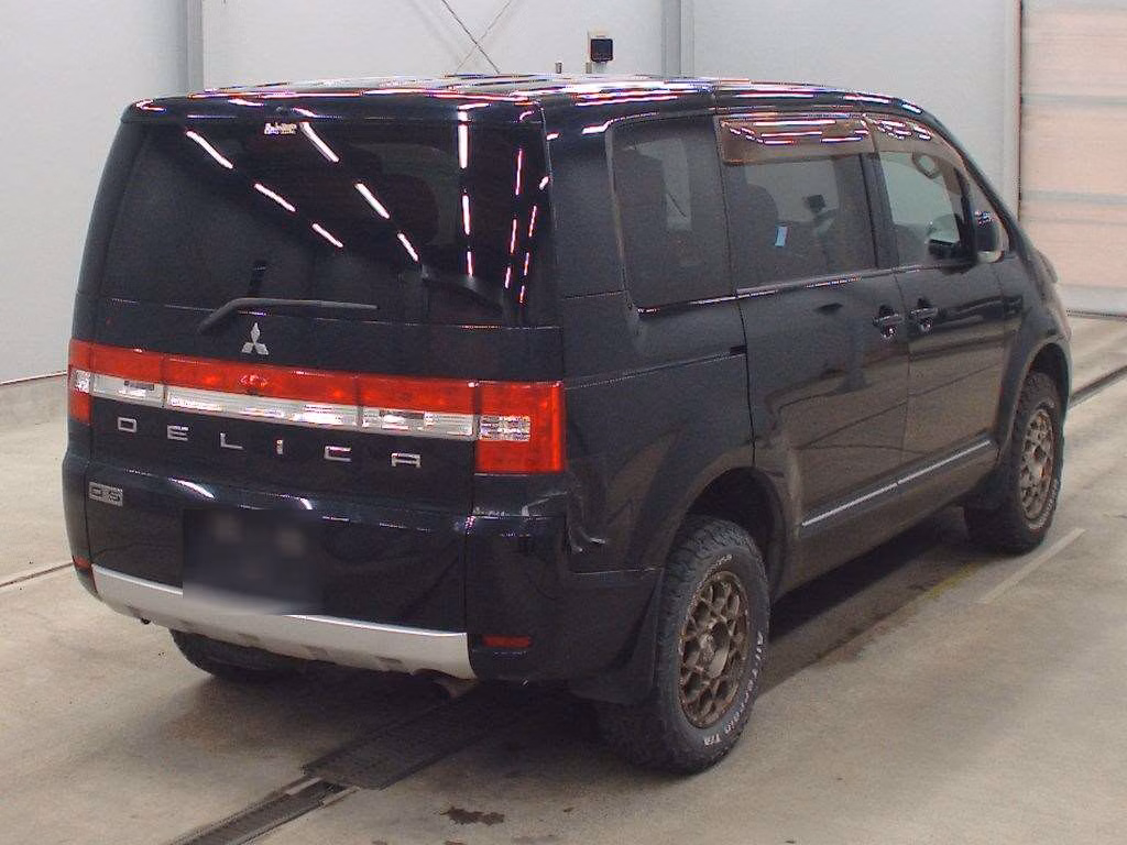 MITSUBISHI DELICA D:5