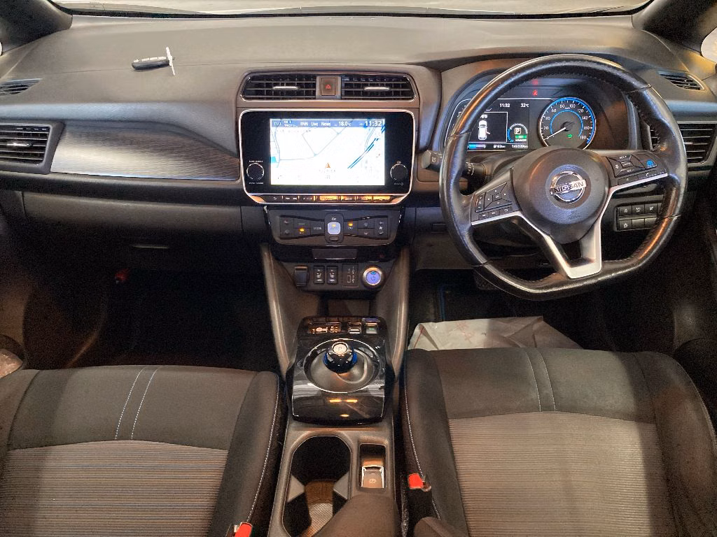 NISSAN LEAF