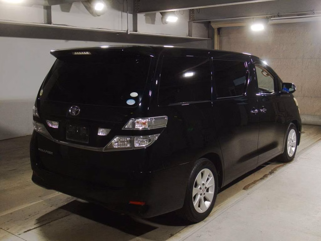 TOYOTA VELLFIRE