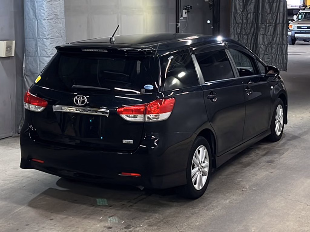 TOYOTA WISH