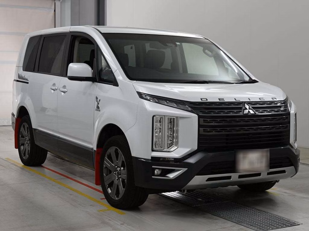 MITSUBISHI DELICA D:5