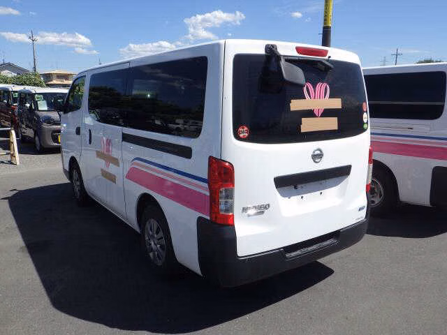 NISSAN NV350 CARAVAN