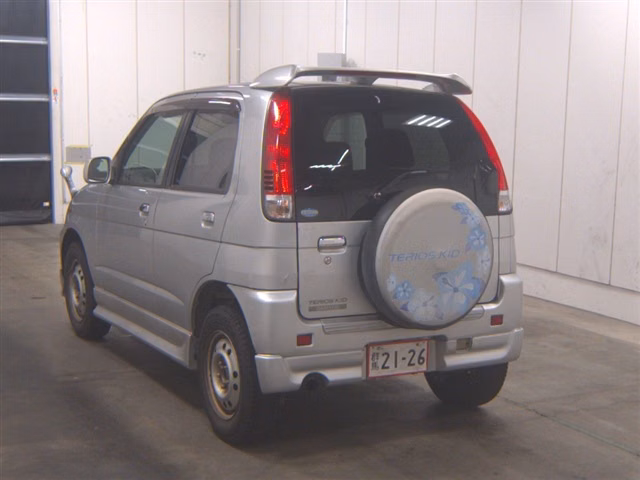 DAIHATSU TERIOS KID
