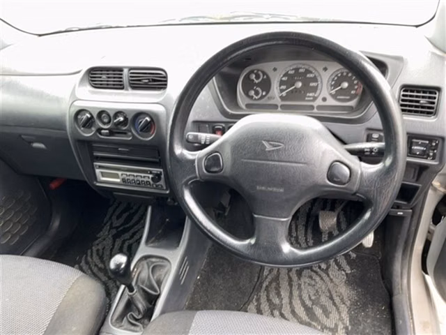 DAIHATSU TERIOS KID