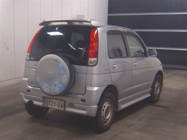 DAIHATSU TERIOS KID