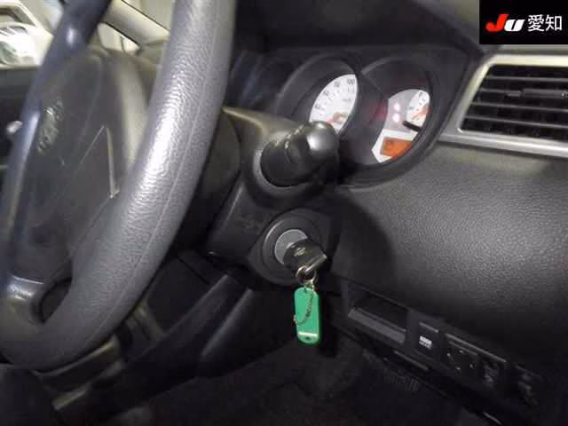 NISSAN TIIDA LATIO