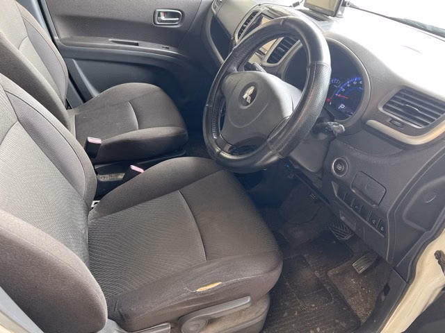 MITSUBISHI DELICA D:2