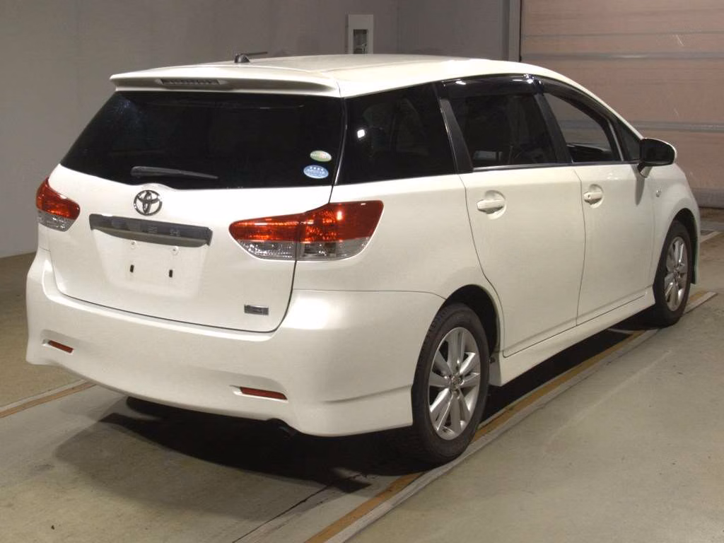 TOYOTA WISH