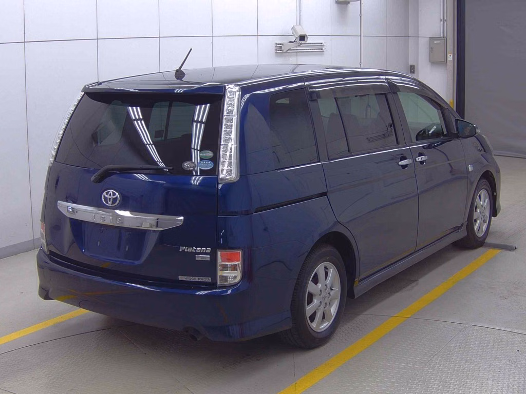 TOYOTA ISIS