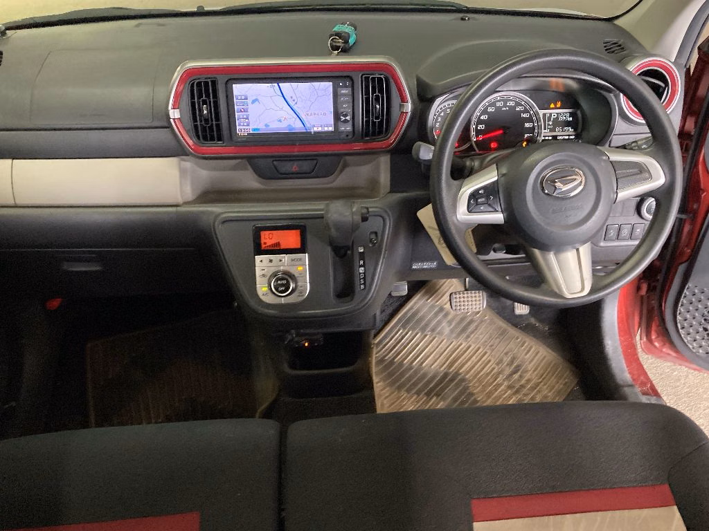 DAIHATSU BOON