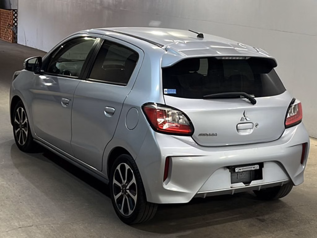 MITSUBISHI MIRAGE