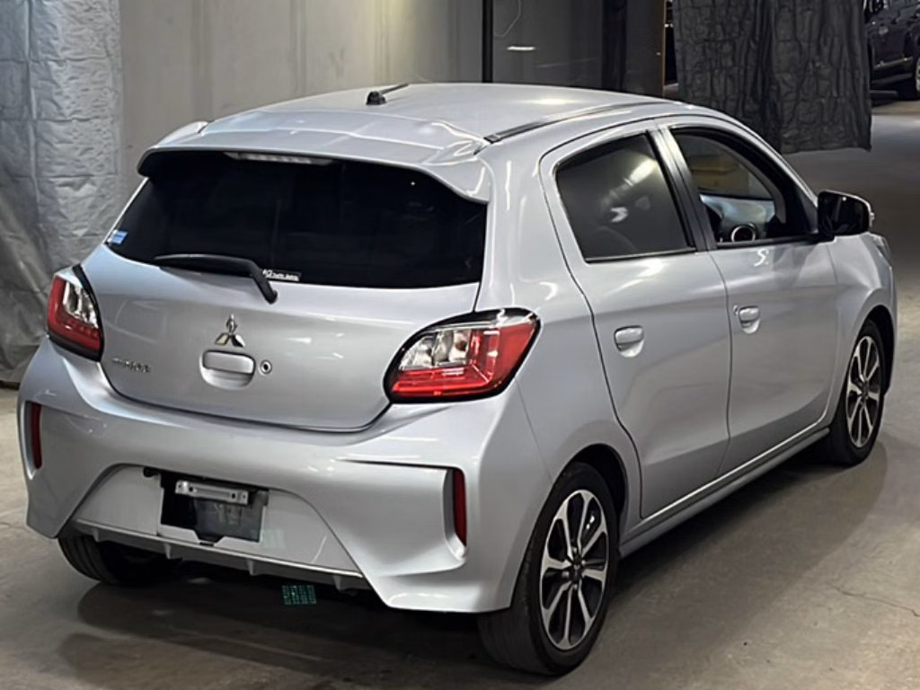 MITSUBISHI MIRAGE