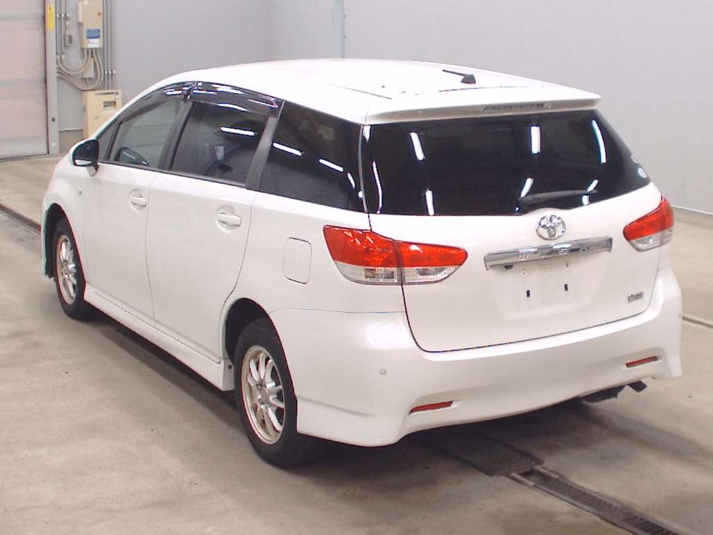 TOYOTA WISH