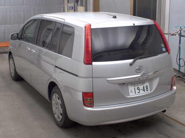 TOYOTA ISIS