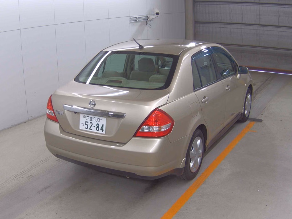 NISSAN TIIDA LATIO